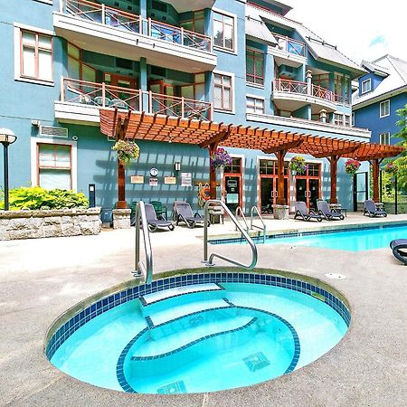 Alpenglow Lodge Bear Wonder One Bedroom By Mva วิสต์เลอร์ ภายนอก รูปภาพ
