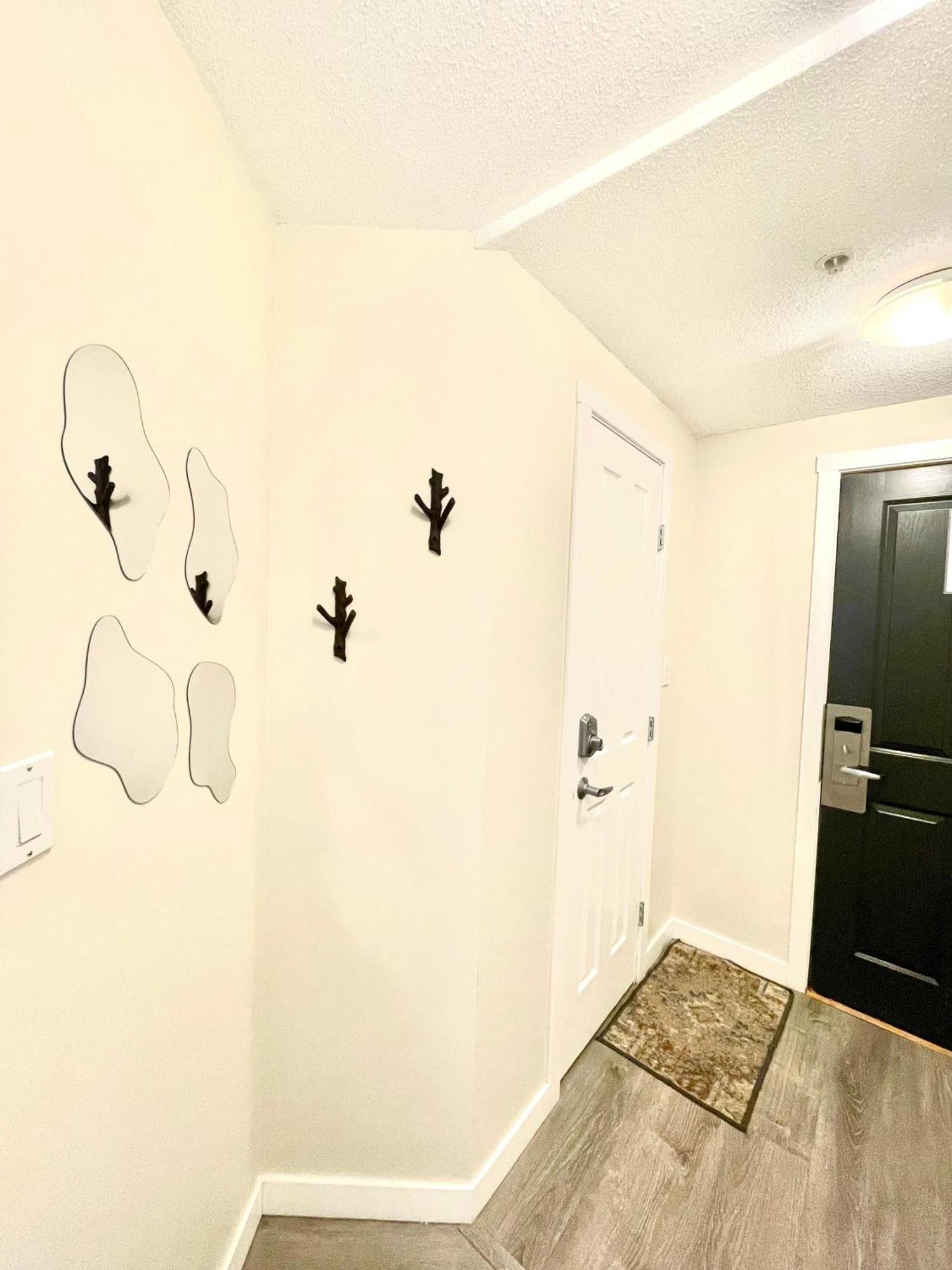 Alpenglow Lodge Bear Wonder One Bedroom By Mva วิสต์เลอร์ ภายนอก รูปภาพ